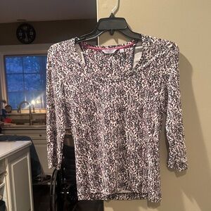 Black, White and Pink Top. EUC